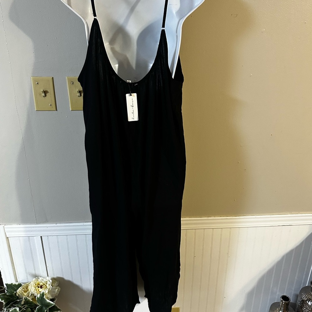 Black Sleeveless V-Neck Maxi Jumpsuit - Picture 6 of 7